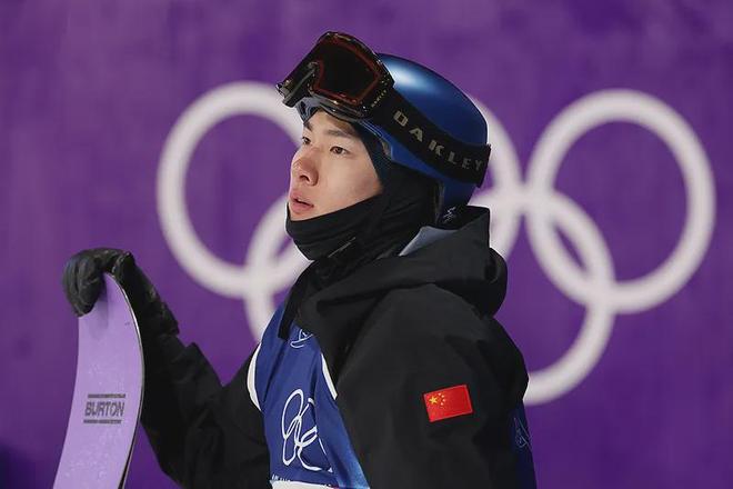 苏翊鸣奥运夺冠后身材变35岁大叔被指＂飘了＂ 本人回应