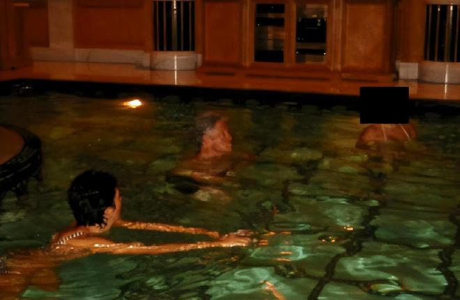 希拉里公开回应爱泼斯坦案 呼吁进行公开听证会