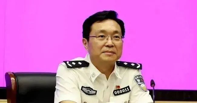 南京一黑恶势力长期脱离侦控 公安分局局长系＂保护伞＂