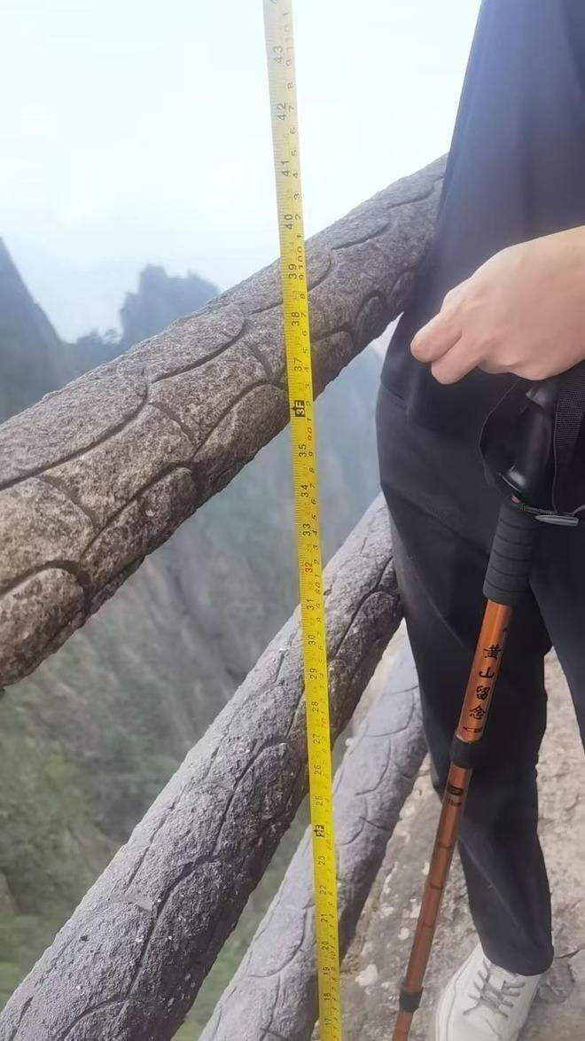 15岁女生为和男友约会翻窗时坠亡 家属起诉男生及物业