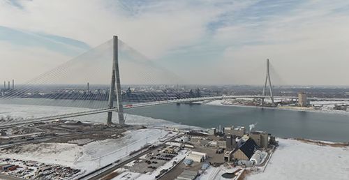 “我不喜欢瑞士领导人说话的口气，所以又加了关税”