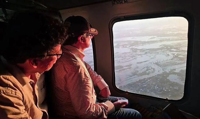 哥伦比亚总统险遭暗杀 携子女紧急改道绕飞4小时逃生