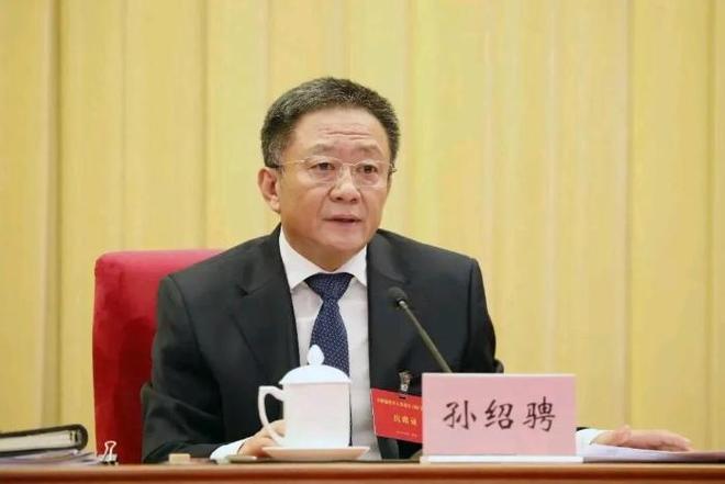 中央委员易炼红被查 今年已有三名正部级官员任上落马